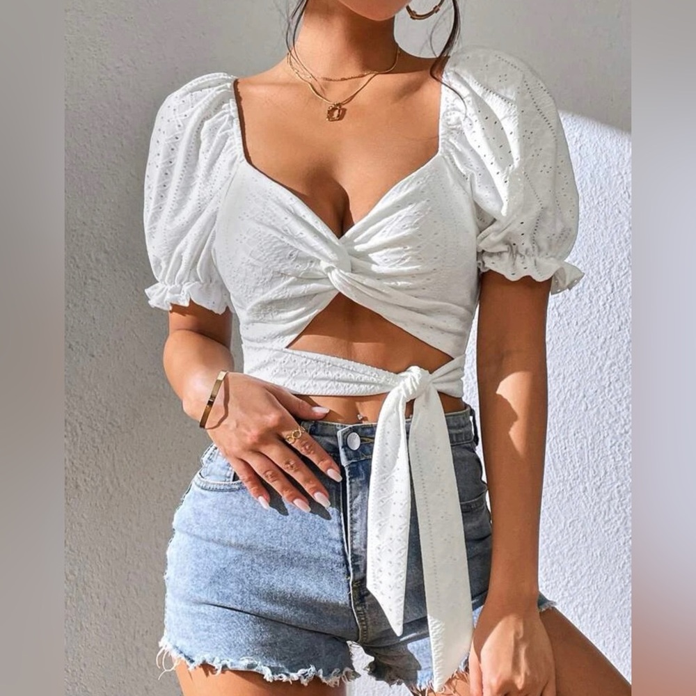 Shein White V Neck Crop Twist and Tie Front Short Sleeve Top NWOT